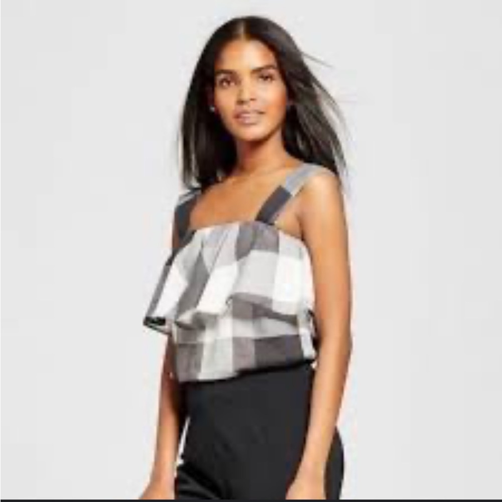 Who What Wear Checkered Ruffle Tank size m